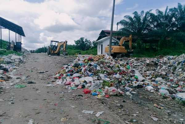 DLH OKU Disorot Belanja Milyaran, Publik Dorong APH Segera Turun Tangan IMG_20260511_191504.jpg