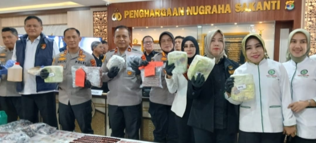 Narkoba Jaringan Internasional Dibongkar Polda Lampung IMG-20261006-WA0016.jpg